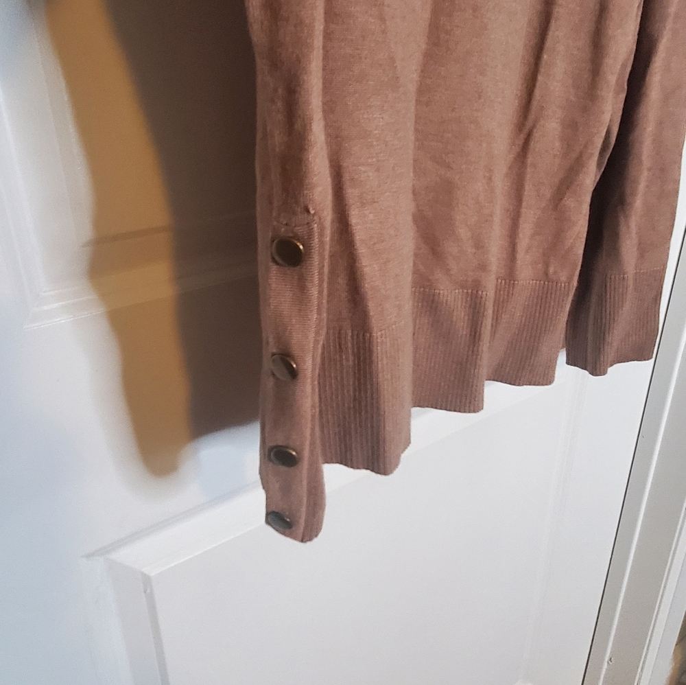 Sweater - Picture 4 of 4